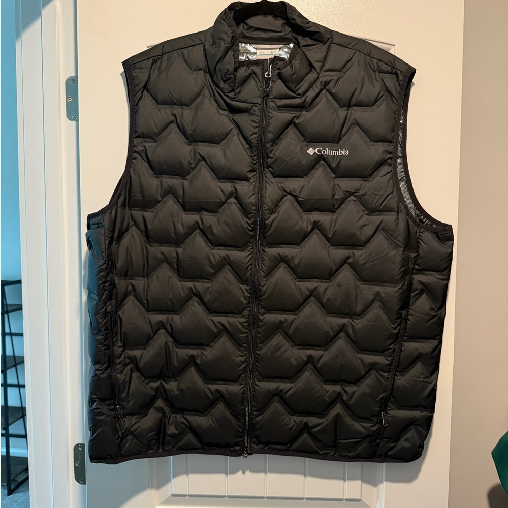 Columbia Black Quilted Lined Vest